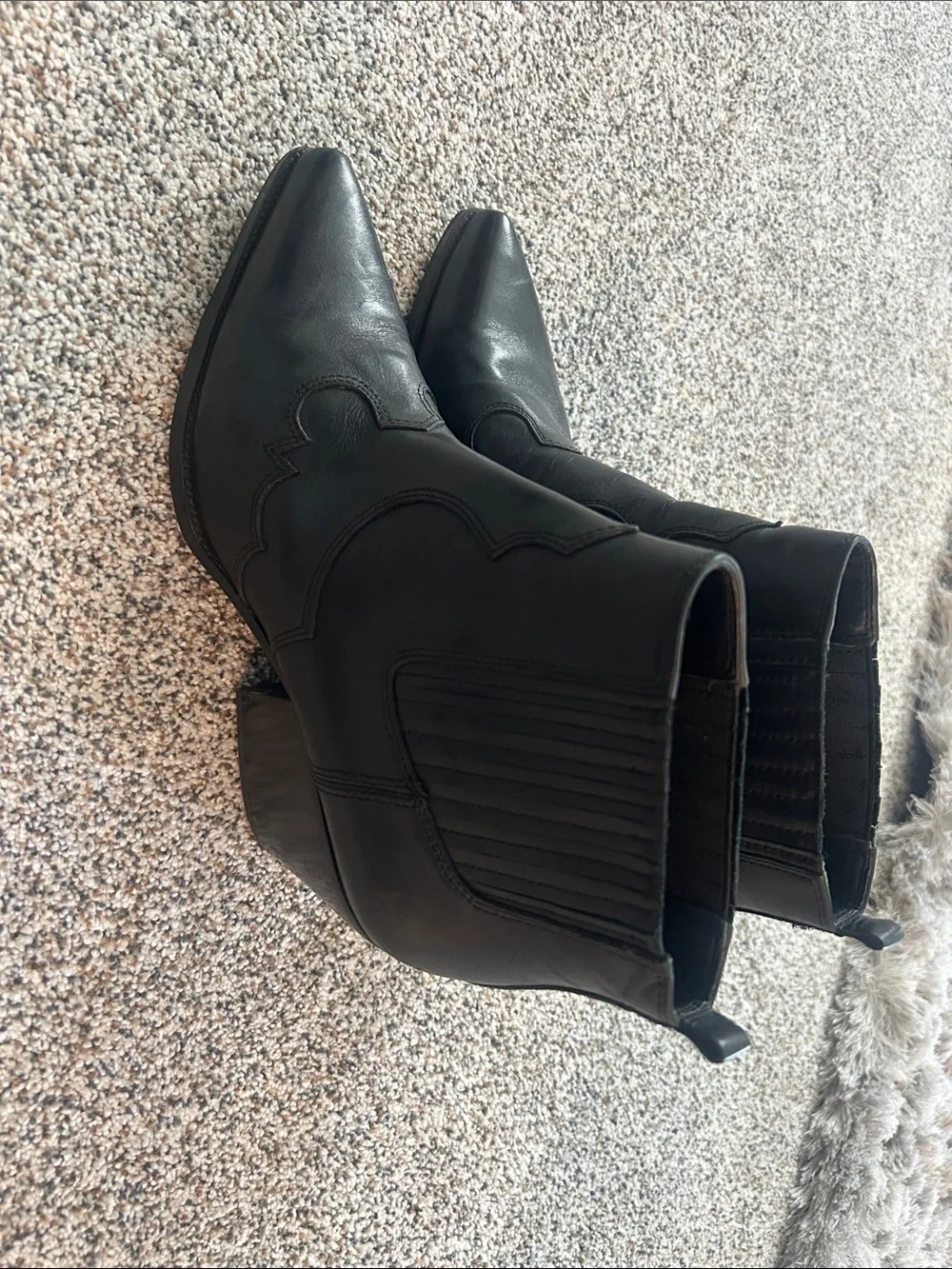 Sam Edelman classic black